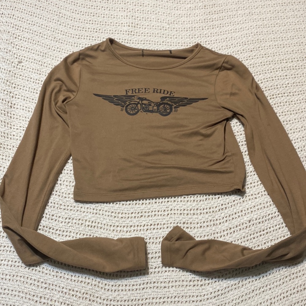 This is a top from shein a beige look really soft material n stretchy